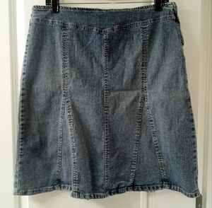 10 Stamp Woman's Vintage blue  denim skirt size10